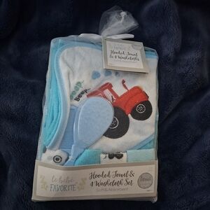 Blue and White Hooded Towel & Washcloth Set